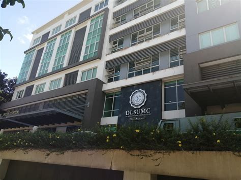 de la salle university medicine.